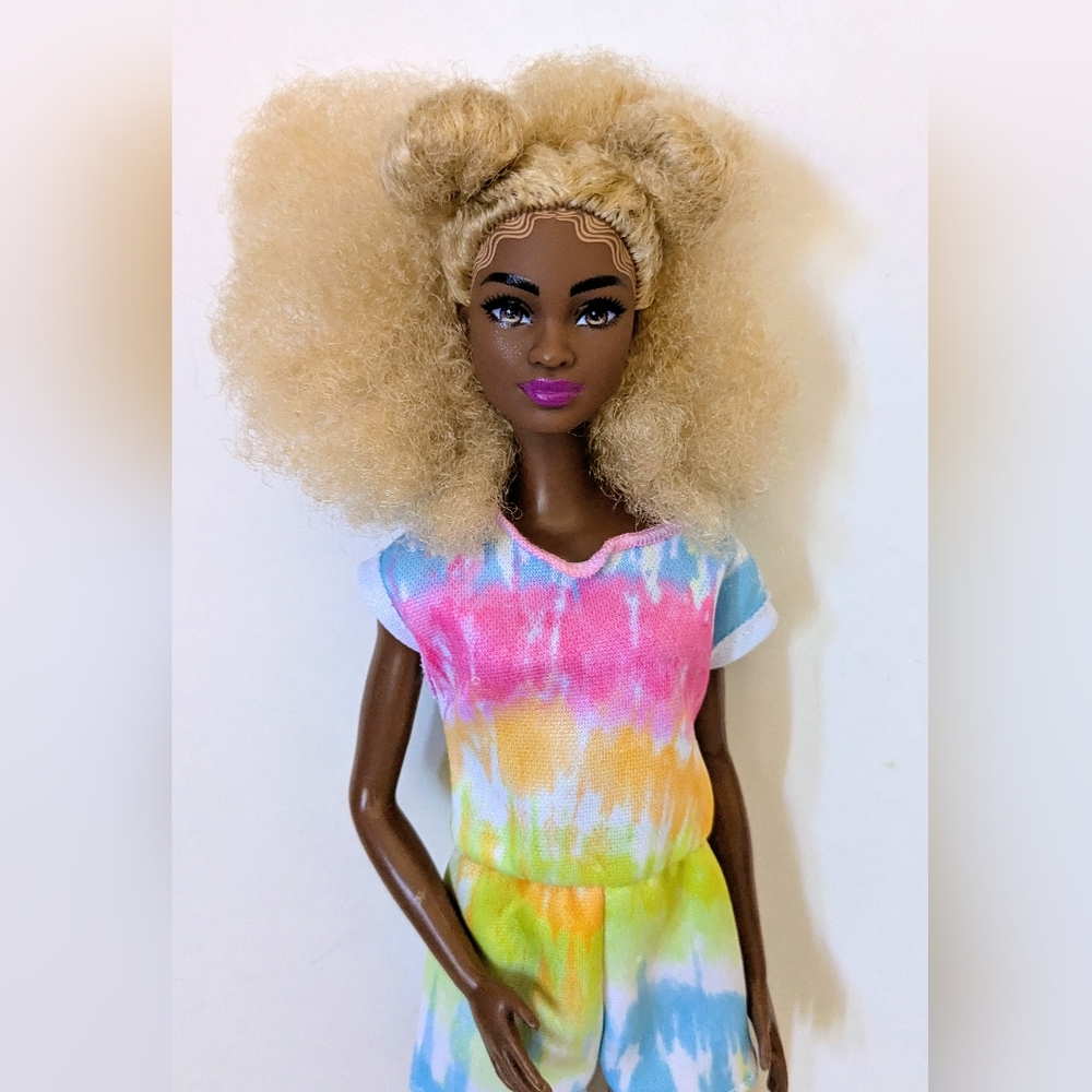 African American Barbie Fashionsta Doll